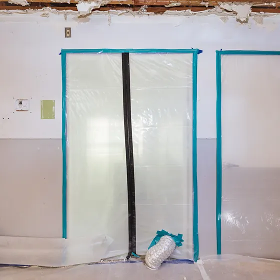 Containment walls in a commercial building, Branch not recorded
