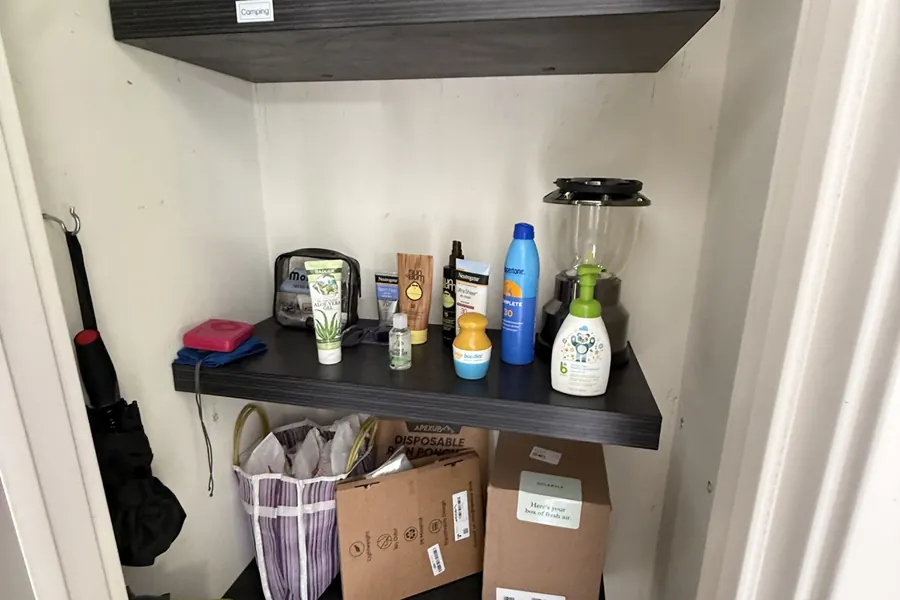 Food hoarding